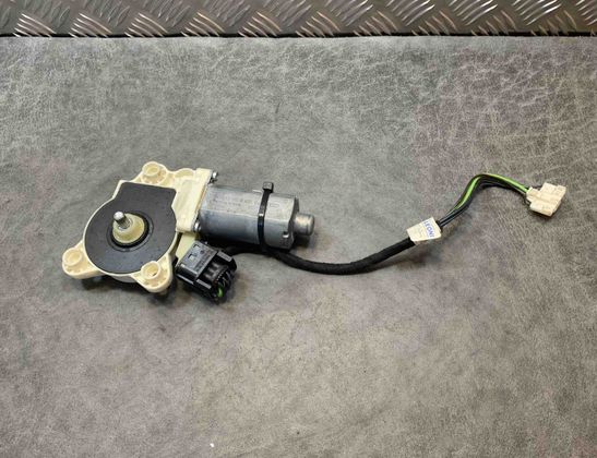 MERCEDES-BENZ E-Class W211/S211 (2002-2009) Främre höger dörr Fönsterkontrollmotor A2118203042 23347003