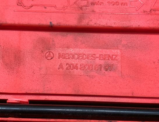 MERCEDES-BENZ C-Class W204/S204/C204 (2004-2015) Varnings triangel A2048900197 32973156