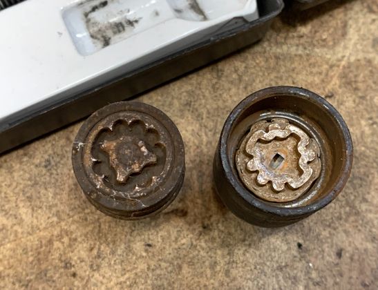 MERCEDES-BENZ CLS-Class C218/X218 (2011-2017) Låsande hjulbultsats B66470155 33010006