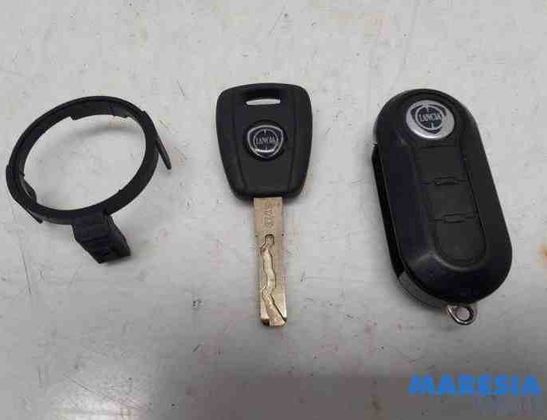 PEUGEOT 208 Peugeot 208 (2012-2015) Motorstyrenhet ECU 9800913080,9807531680,1611427780,1663364780,1613248880,V29059263A,9811585080 27295368