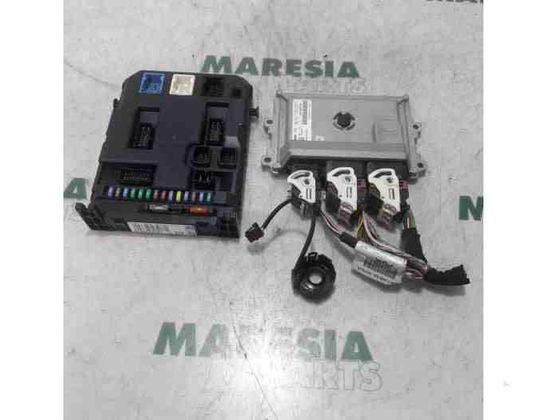 CITROËN C3 2 generation (2009-2016) Motorstyrenhet ECU 9805895780,9800913080,V29035181A,140111179,657077,1608817280,6580YJ,6580YK 27826114