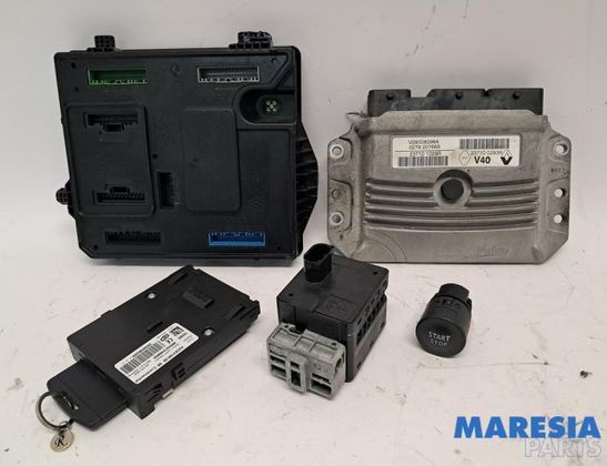 RENAULT Megane 3 generation (2008-2020) Motorstyrenhet ECU 285909828R,284B13640R,8200604932,237100293R,237101029R,V29008398A,A2C53284891,1927937,A2C53185186,S180098201,237101361R,107959C,0279207669,10296 32961079