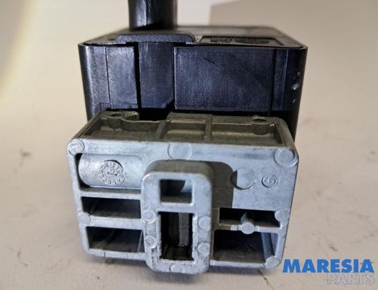 RENAULT Megane 3 generation (2008-2020) Motorstyrenhet ECU 285909828R,284B13640R,8200604932,237100293R,237101029R,V29008398A,A2C53284891,1927937,A2C53185186,S180098201,237101361R,107959C,0279207669,10296 32961079