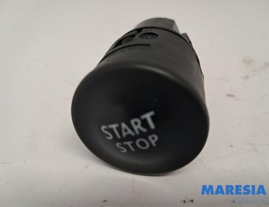 RENAULT Megane 3 generation (2008-2020) Motorstyrenhet ECU 285909828R,284B13640R,8200604932,237100293R,237101029R,V29008398A,A2C53284891,1927937,A2C53185186,S180098201,237101361R,107959C,0279207669,10296 32961079