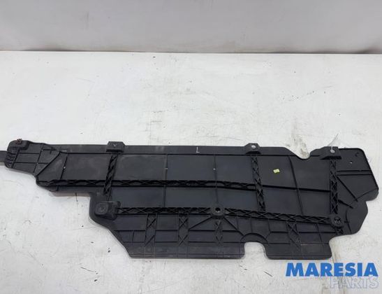 RENAULT Clio 4 generation (2012-2020) Andra kroppsdelar 748157368R,748157368 32973557