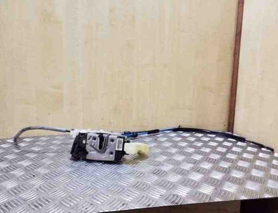 MERCEDES-BENZ E-Class W212/S212/C207/A207 (2009-2016) Bakre höger dörrlås A2047302235 26129637