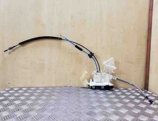 MERCEDES-BENZ E-Class W212/S212/C207/A207 (2009-2016) Bakre höger dörrlås A2047302235 26129637