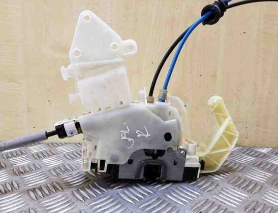 MERCEDES-BENZ E-Class W212/S212/C207/A207 (2009-2016) Bakre höger dörrlås A2047302235 26129637