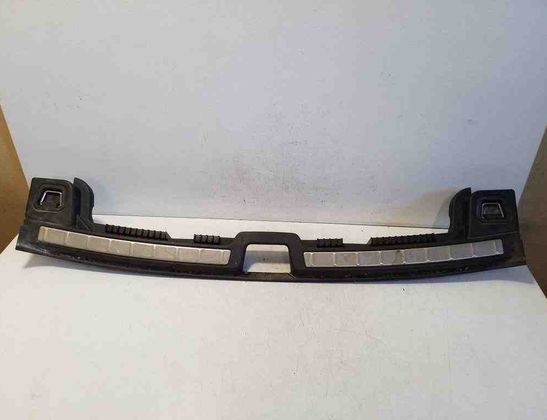 VOLVO XC60 2 generation (2017-2024) Trunk Lock Trim 31440641 32173891