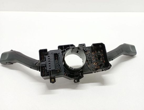 SKODA Fabia 1 generation  (2004-2007) Indikeringstorkarspaksbrytare 8L0953513G 33029324