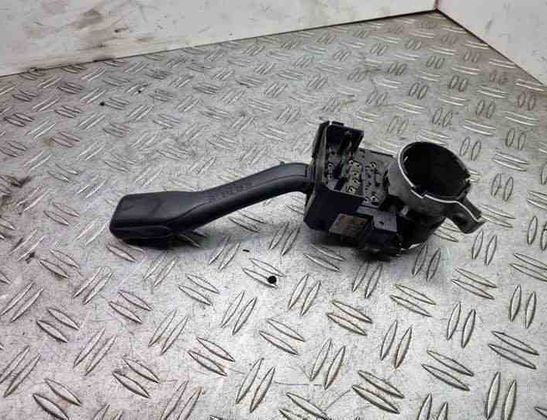 VOLKSWAGEN Passat B5 (1996-2005) Vrid omkopplarvredet 8L0953513G 24173005