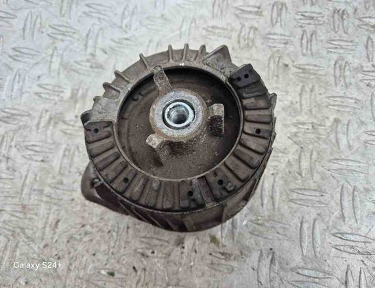 MERCEDES-BENZ C-Class W204/S204/C204 (2004-2015) Motorfäste på höger sida A2042400417 31612340