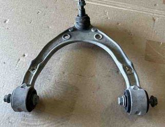 VOLKSWAGEN Touareg 2 generation (2010-2018) Främre höger övre kontrollarm 7P0407021 31424797