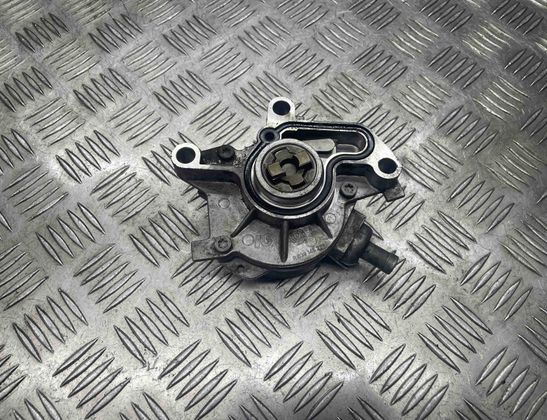 VOLKSWAGEN Golf 4 generation (1997-2006) Vakuumpump 038145101B 25369586