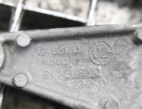 BMW 7 Series E65/E66 (2001-2008) Andra motorrumsdelar 24168110,24168110 20285847