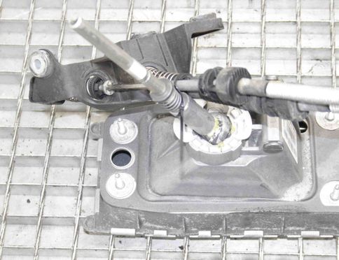 VOLKSWAGEN Scirocco 3 generation (2008-2020) Växlingsmekanism 1K0711049CJ 20666254