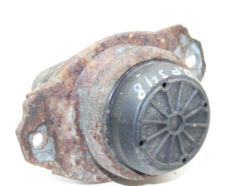 LAND ROVER Discovery 3 generation (2004-2009) Motorfäste på höger sida KKB500441G 22136788