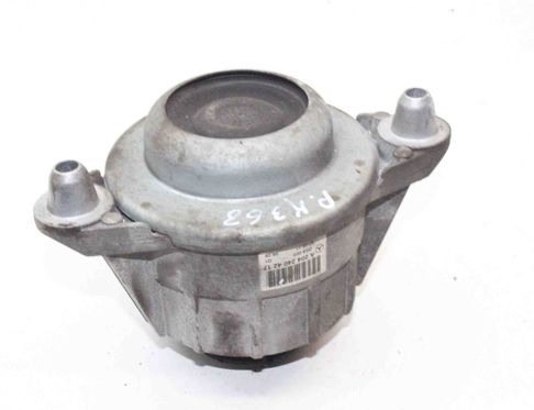 MERCEDES-BENZ E-Class W212/S212/C207/A207 (2009-2016) Motorfäste på vänster sida A2042404217 22568148