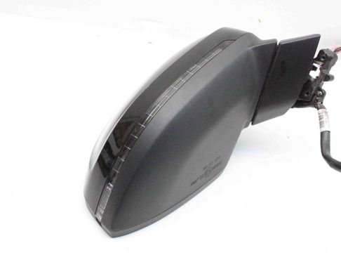 AUDI A4 B9/8W (2015-2024) Höger sidospegel 12PIN,HEATED,FOLDING 25834498
