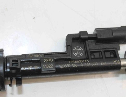 BMW Z4 E89 (2009-2017) Bränsleinsprutare 7597870,0261500109 27532600