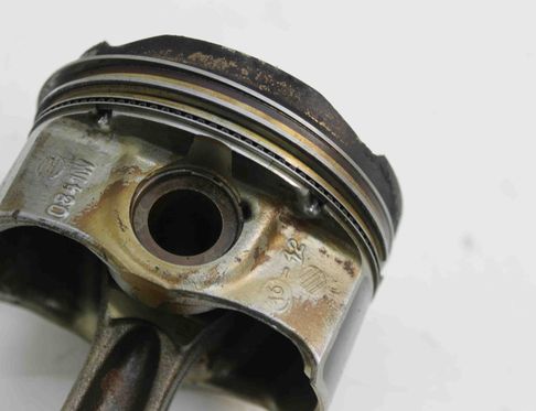 BMW Z4 E89 (2009-2017) Kolv N20B20A 29444743