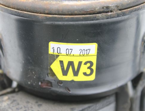 TOYOTA Yaris 3 generation (2010-2019) Motorfäste på höger sida 12305-0M140 32963720