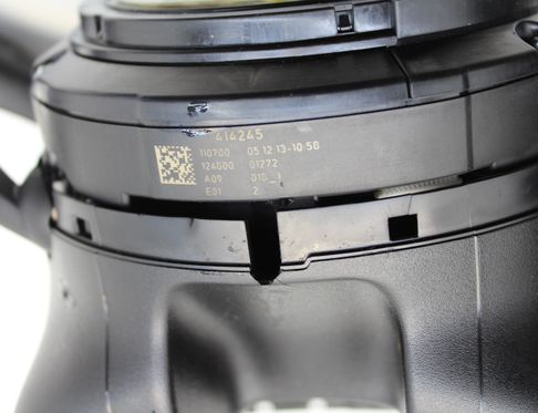 MERCEDES-BENZ C-Class W204/S204/C204 (2004-2015) Indikeringstorkarspaksbrytare A2129007923 32998843