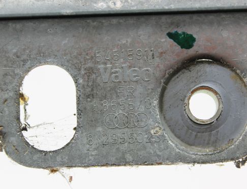 AUDI TT 8N (1998-2006) Vindrutetorkare fram 8N0955113A 33010260