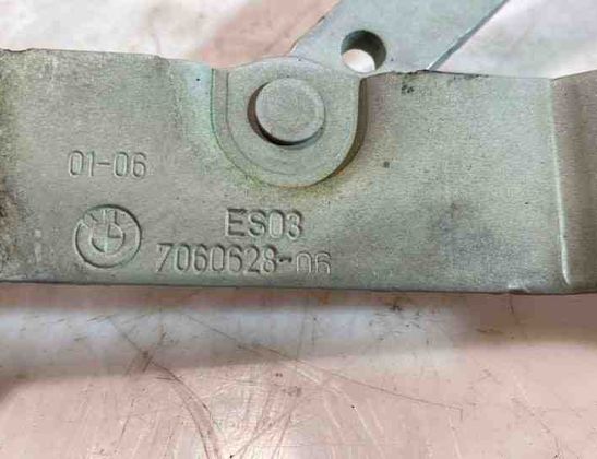 BMW 3 Series E90/E91/E92/E93 (2004-2013) Vänster sida baklucka gångjärn 706062706,ES03,706062806 18122748