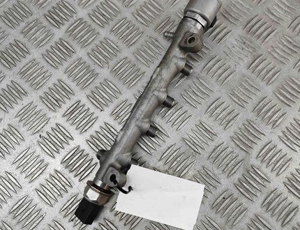 AUDI A1 8X (2010-2020) Bränsleskena 04L130089E,04L130764,04L906054,R04L.125,R04L125 1952761