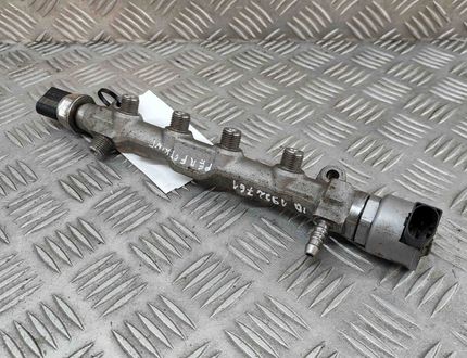 AUDI A1 8X (2010-2020) Bränsleskena 04L130089E,04L130764,04L906054,R04L.125,R04L125 1952761