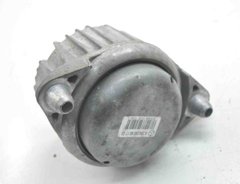 MERCEDES-BENZ CLS-Class C218/X218 (2011-2017) Motorfäste på vänster sida A2042404817 2451358