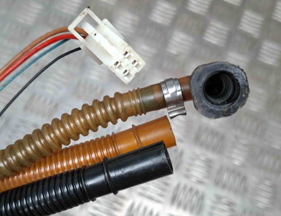 MERCEDES-BENZ E-Class W211/S211 (2002-2009) Bensinpump A2114703994 31495103