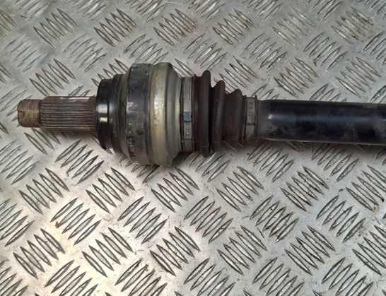BMW 7 Series F01/F02 (2008-2015) Bakre höger drivaxel 7566086 32953730