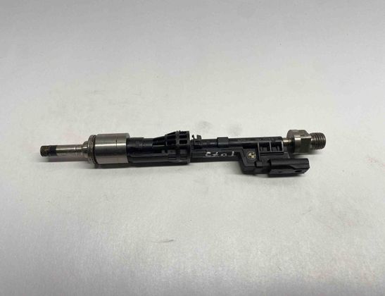 BMW 5 Series F10/F11 (2009-2017) Bränsleinsprutare 7597870,0261500109,13647597870 22161338