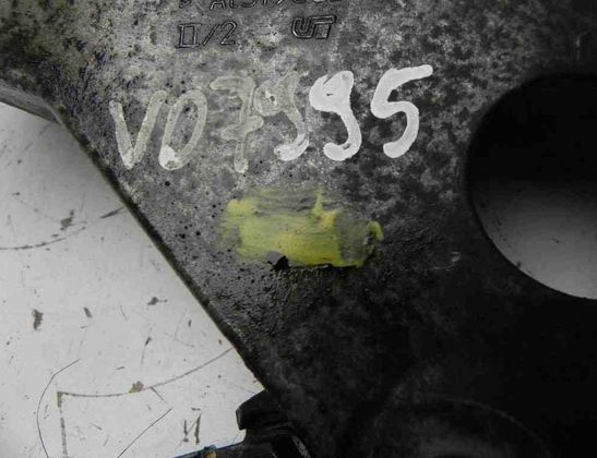 BMW 3 Series E90/E91/E92/E93 (2004-2013) Avgashängarfäste 6775041 23166571