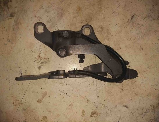 BMW 1 Series E81/E82/E87/E88 (2004-2013) Vänster sida baklucka gångjärn 7060559 23448918