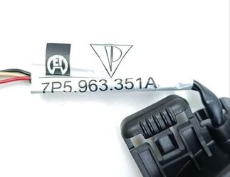 PORSCHE Cayenne 958 (2010-2018) Övriga sitsdelar 7P5963351A,7P5963351,7P5885799B,7P5885799 32808904