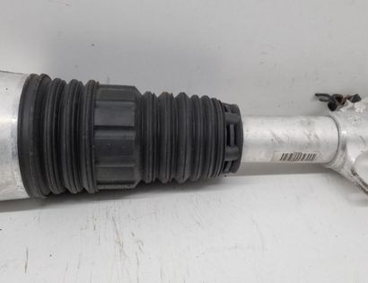 MASERATI Levante 1 generation (2016-2024) Främre höger pneumatisk stötdämpare 462400012643 32957254