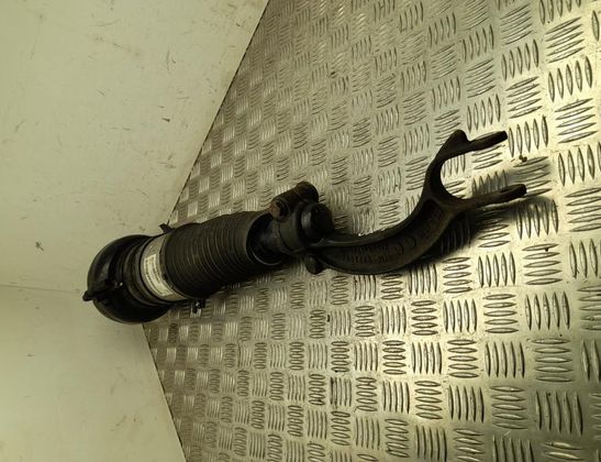 AUDI A7 C7/4G (2010-2020) Pneumatisk stötdämpare fram vänster 4G0616039AB 33005662