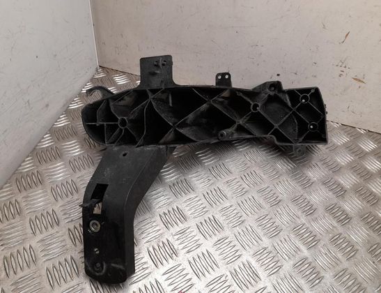 DODGE Durango 3 generation (2010-2024) Höger strålkastarfäste 68827826aa 33014744