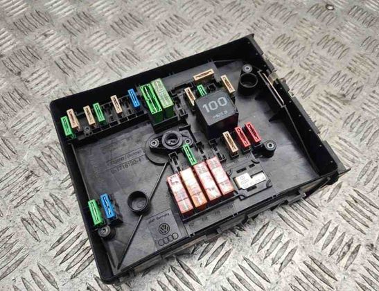 SKODA Octavia 2 generation (2004-2013) Säkringsdosa 1K0937125,1K0937125A 30591206