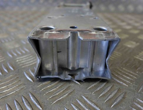 BMW X1 F48/F49 (2015-2023) Stötfångarförstärkningsförlängning höger sida 7406386 29793172