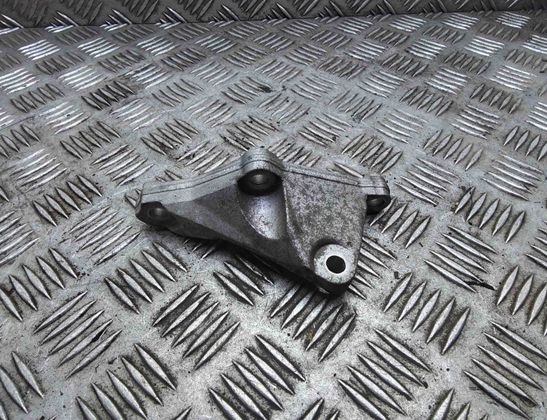 BMW 1 Series F20/F21 (2011-2020) Bränslepumpfäste 13517810698,1351781069801,781069801,7810698 26323696