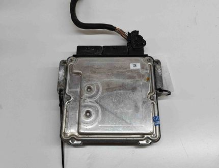 OPEL Vivaro B (2014-2019) Motorstyrenhet ECU 237103984R,0281031363,1039S74484 28595193