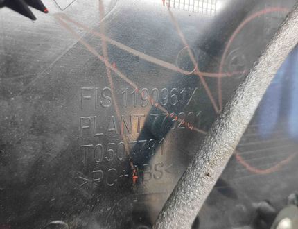 BMW X5 F15 (2013-2018) Främre höger dörrpanel 7292116 31313074