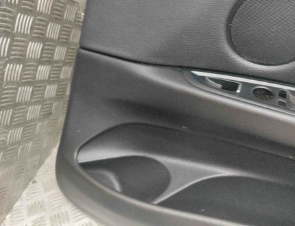 BMW X5 F15 (2013-2018) Främre höger dörrpanel 7292116 31313074