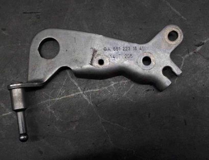 MERCEDES-BENZ C-Class W204/S204/C204 (2004-2015) Motorfäste fram A6512231641 30181474