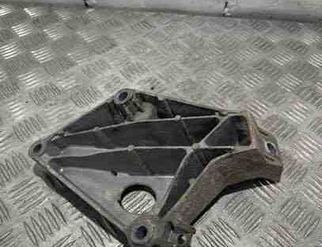 BMW 3 Series E90/E91/E92/E93 (2004-2013) Motorfäste på vänster sida 6775041 21507455