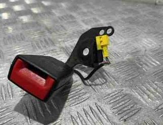 MERCEDES-BENZ C-Class W204/S204/C204 (2004-2015) Höger baksätesspänne A2048602569 21511896